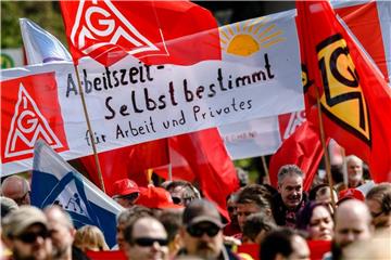 IG Metall-Gewerkschafter am 1. Mai 2017 auf der zentralen DGB-Demonstration. Foto: Markus Scholz