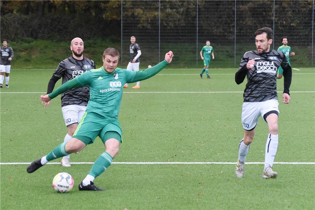 Im A-Liga-Derby hat sich der SV Lippramsdorf verdient mit 3:0 gegen den TuS Haltern II durchgesetzt.