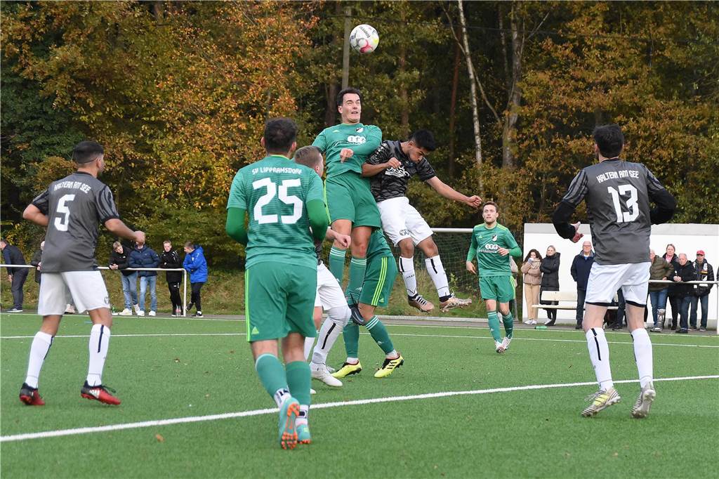 Im A-Liga-Derby hat sich der SV Lippramsdorf verdient mit 3:0 gegen den TuS Haltern II durchgesetzt.