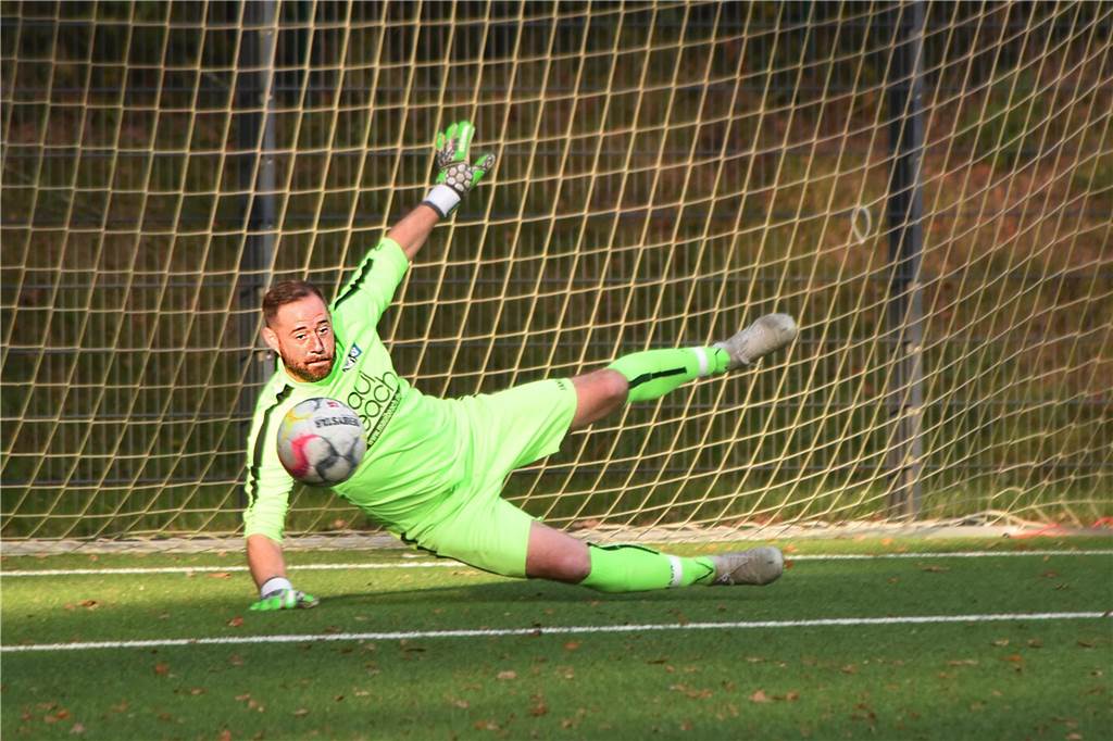 Im A-Liga-Derby hat sich der SV Lippramsdorf verdient mit 3:0 gegen den TuS Haltern II durchgesetzt.