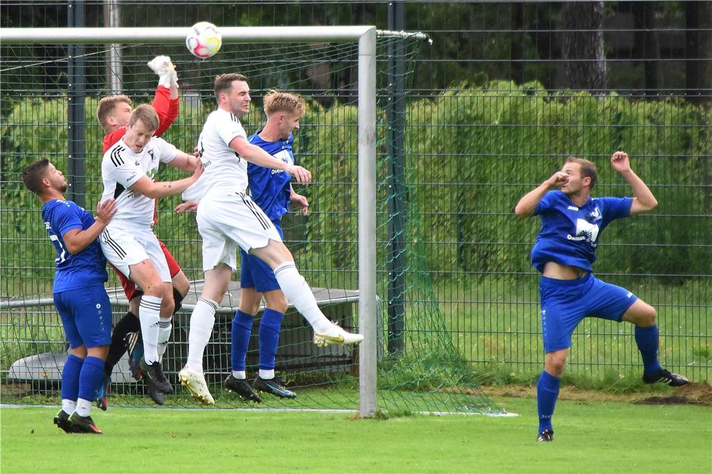 Im A-Liga-Derby setzte sich der SV Lippramsdorf knapp mit 2:1 gegen den TuS Sythen durch.