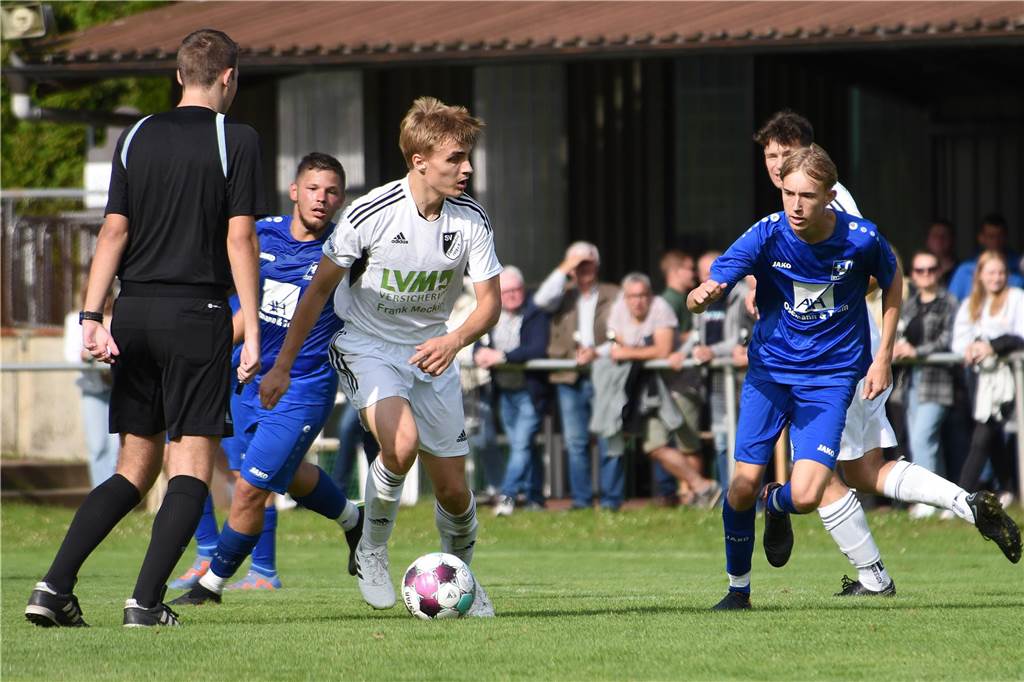 Im A-Liga-Derby setzte sich der SV Lippramsdorf knapp mit 2:1 gegen den TuS Sythen durch.