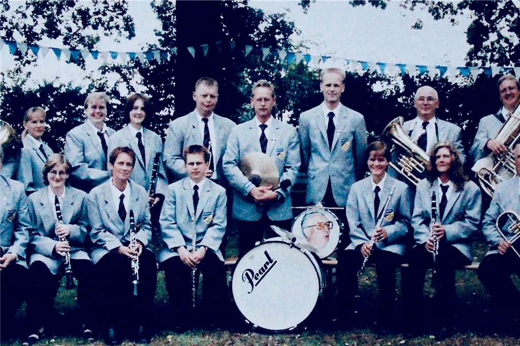 Im Archiv der Familie gibt es noch viele alte Fotos und Dokumente zur geschichte der Blaskapelle.