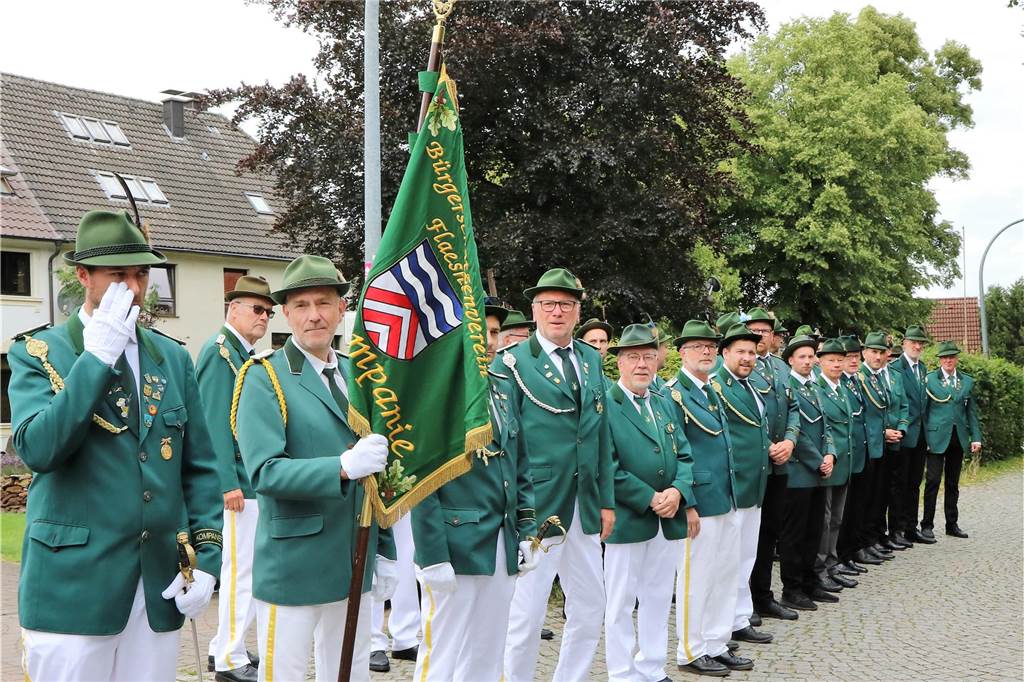 Im August feiert der Bürgerschützenverein Flaesheim sein erstes Schützenfest seit 2017. Mit dem Ausmarsch am Wochenende wurde die Saison eröffnet.