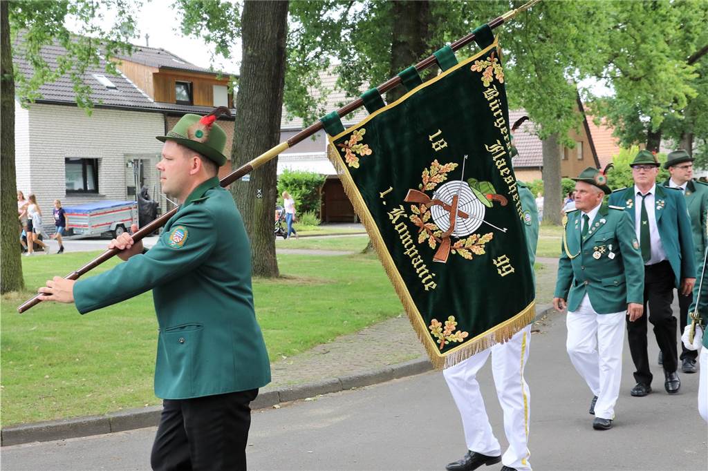 Im August feiert der Bürgerschützenverein Flaesheim sein erstes Schützenfest seit 2017. Mit dem Ausmarsch am Wochenende wurde die Saison eröffnet.