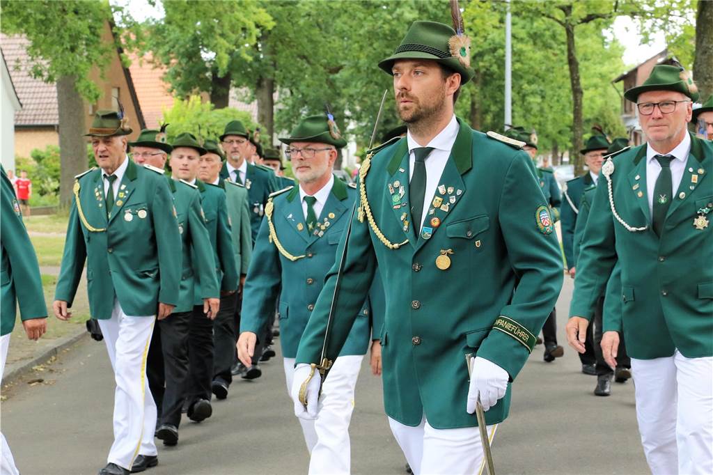 Im August feiert der Bürgerschützenverein Flaesheim sein erstes Schützenfest seit 2017. Mit dem Ausmarsch am Wochenende wurde die Saison eröffnet.