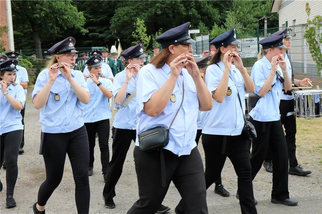 Im August feiert der Bürgerschützenverein Flaesheim sein erstes Schützenfest seit 2017. Mit dem Ausmarsch am Wochenende wurde die Saison eröffnet.