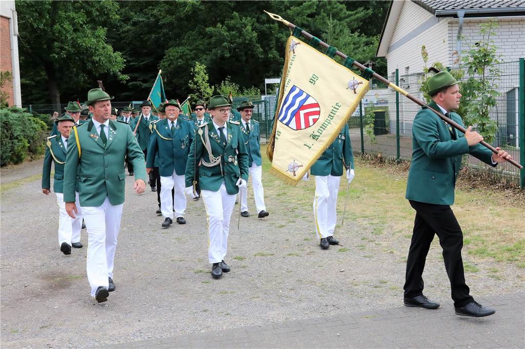 Im August feiert der Bürgerschützenverein Flaesheim sein erstes Schützenfest seit 2017. Mit dem Ausmarsch am Wochenende wurde die Saison eröffnet.