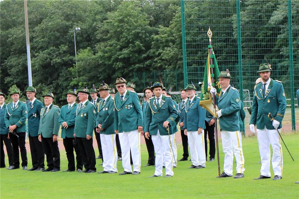 Im August feiert der Bürgerschützenverein Flaesheim sein erstes Schützenfest seit 2017. Mit dem Ausmarsch am Wochenende wurde die Saison eröffnet.