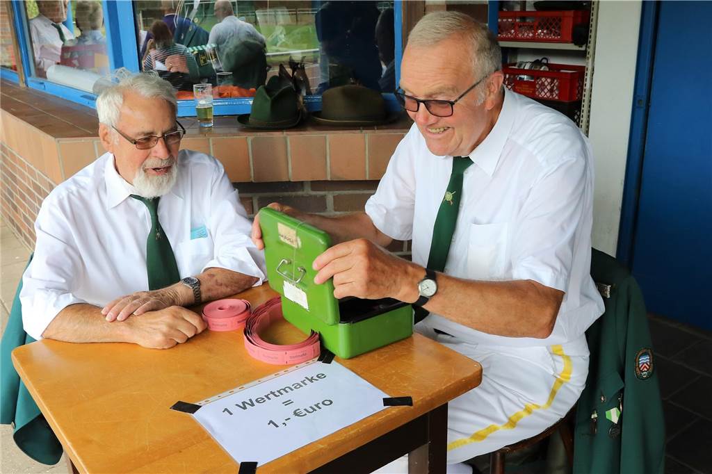 Im August feiert der Bürgerschützenverein Flaesheim sein erstes Schützenfest seit 2017. Mit dem Ausmarsch am Wochenende wurde die Saison eröffnet.