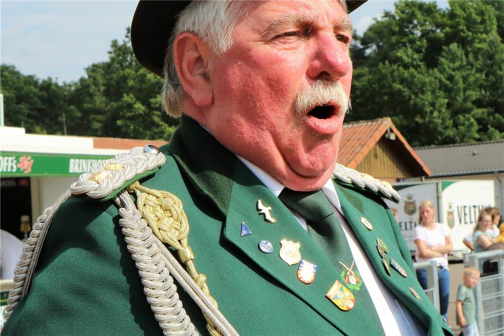 Im August feiert der Bürgerschützenverein Flaesheim sein erstes Schützenfest seit 2017. Mit dem Ausmarsch am Wochenende wurde die Saison eröffnet.