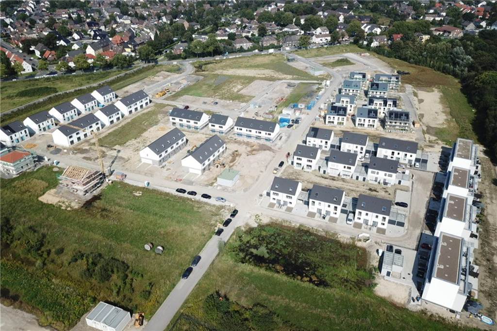 Rohrbruch im Beerenbruchviertel entpuppt sich als Kriminalfall Im Beerenbruchviertel (hier ein Bild aus August 2023) liefen zwei Keller mit Wasser voll. Hier gab es einen Wasserrohrbruch. Besonders ärgerlich bei einem solchen gerade erst bezogenen Neubau.