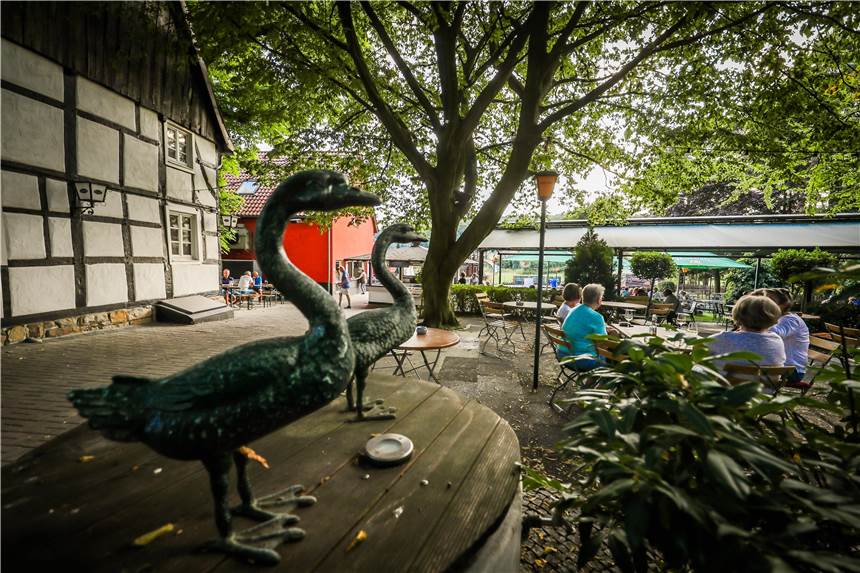 Diese Corona-Regeln gelten am Wochenende in Castrop-Rauxel Im Biergarten darf man es sich auch an diesem Wochenende wieder gemütlich machen.
