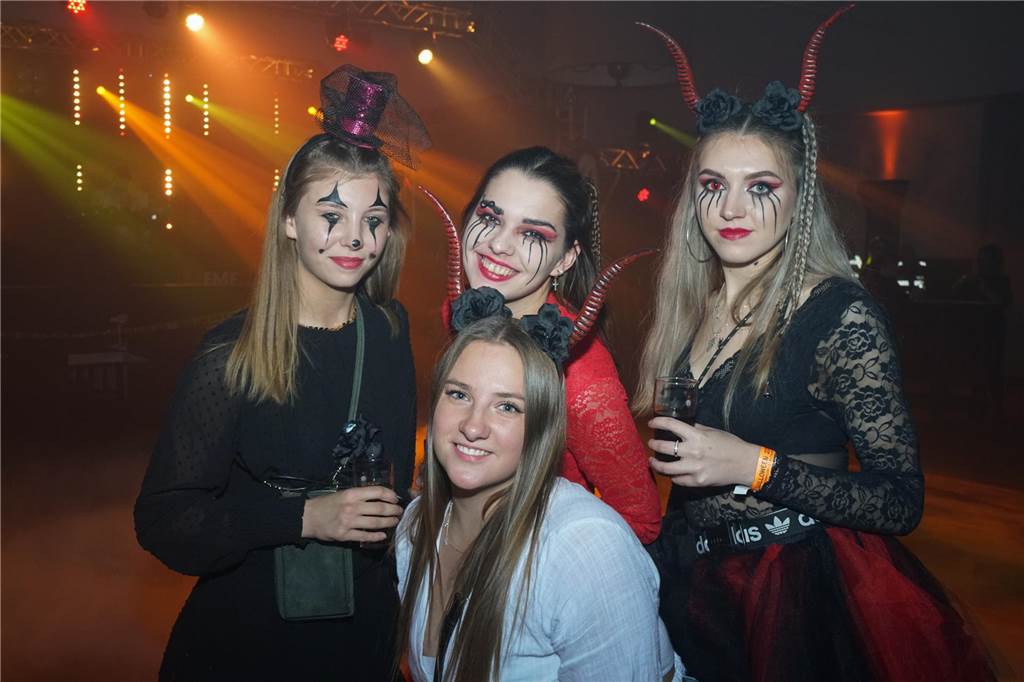 Hier geht es schaurig zu: Halloween-Freuden für Groß und Klein Im Brauhaus kann in der Halloween-Nacht das Tanzbein geschwungen werden. Der Einlass ist ab 18 Jahren.
