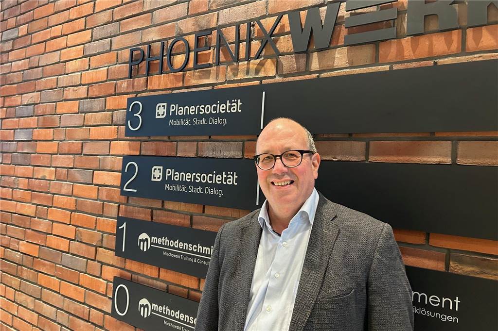 Verkehrswende im Schneckentempo: Experte fordert von Verwaltung mehr Mut Im Bürogebäude Phoenix-Werk belegt die Planersocietät von Michael Frehn zwei Etagen.