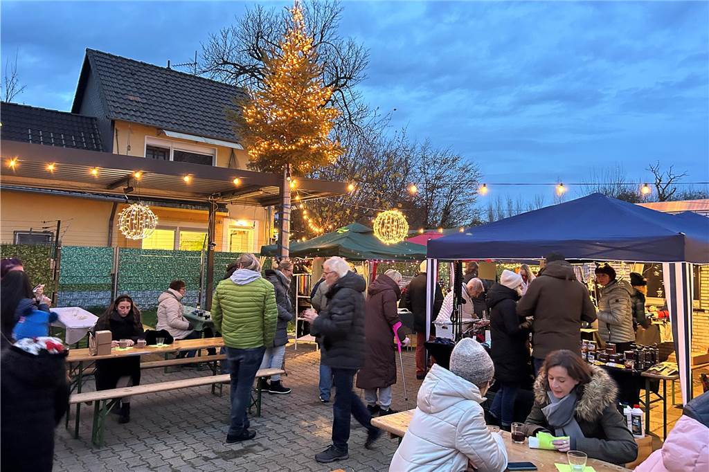 Im Castrop-Rauxeler Tierheim gab es Ende November einen kleinen Weihnachtsmarkt.