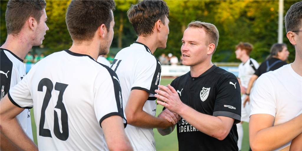 Bitteres Saisonende: Tim Hermes verpasst eigenes Abschiedsspiel bei BW Alstedde Im Derby-Rückspiel gewann BW Alstedde gegen Westfalia Wethmar: Für BWA-Coach Tim Hermes eines der Saisonhighlights.