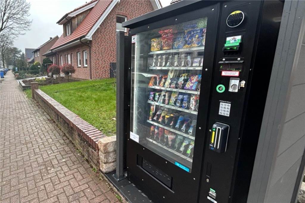 Neuer E-Kiosk eröffnet: Automatenladen soll Supermarkt ersetzen Im Dezember vergangenen Jahres wurde der erste Snackautomat Vredens an der Zwillbrocker Straße aufgestellt. Ein Konzept, das sich offenbar immer mehr Beliebtheit erfreut.