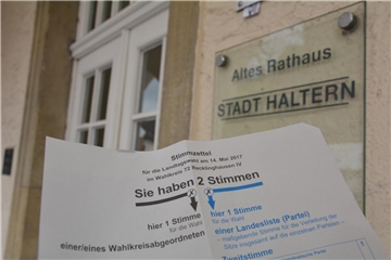 Im Erdgeschoss des Alten Rathauses können die Halterner schon vor dem 14. Mai ihre Stimme für die Landtagswahl abgeben.