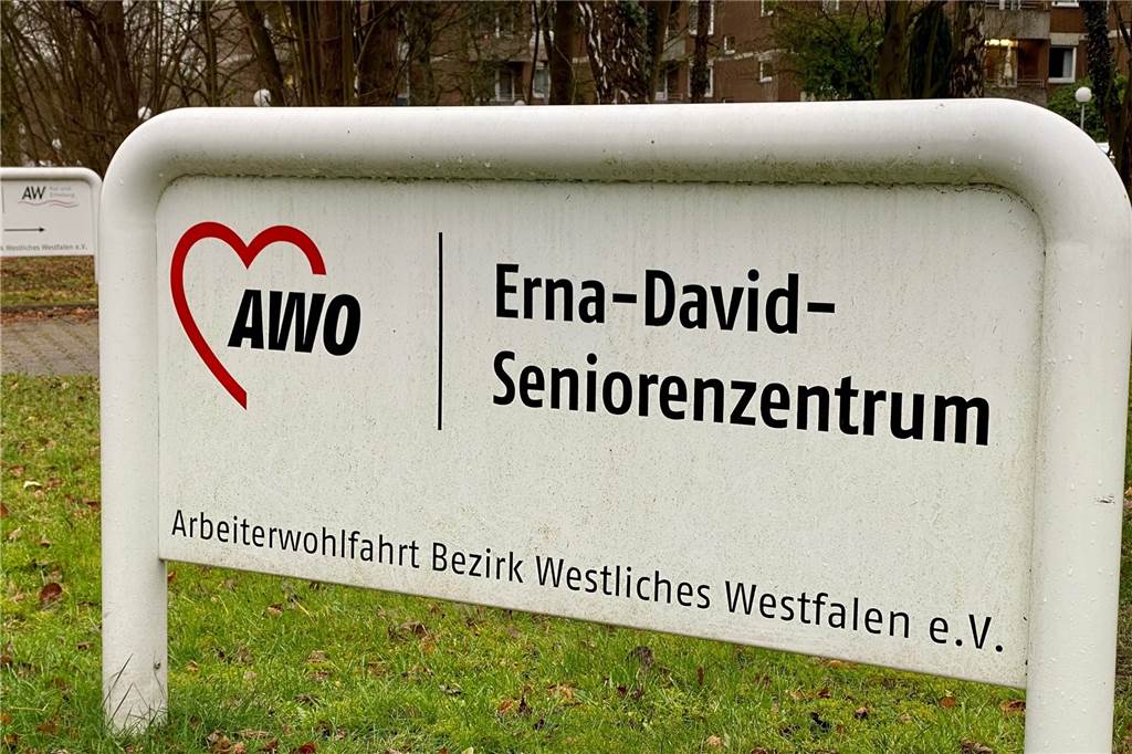 Corona-Impfungen in Dortmund haben begonnen Im Erna-David-Seniorenzentrum an der Mergelteichstraße starteten am 27.12. die Impfungen gegen das Coronavirus.