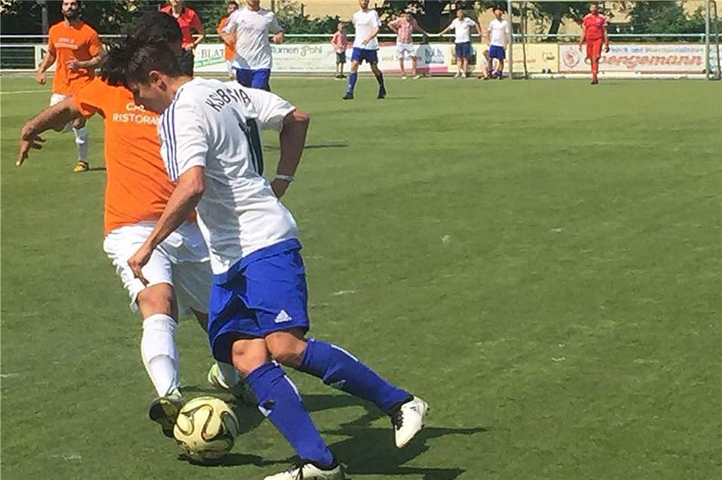 Ehemalige Bundesliga-Fußballerin wechselt in die Kreisliga A – zu den Männern Im ersten Fußballerleben spielte Nicu Burgheim bei den Frauen, nun geht es für ihn bei den Männern zur Sache. Nach fast fünf Jahren Pause möchte er sein Comeback geben.