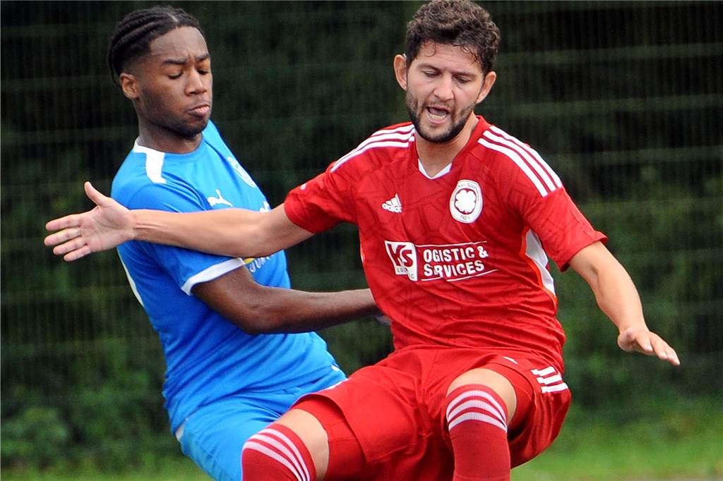 Im ersten Halbfinale der 40. Schwerter Fußball-Stadtmeisterschaft hat der Geisecker SV gegen den VfB Westhofen mit 3:0 gewonnen.