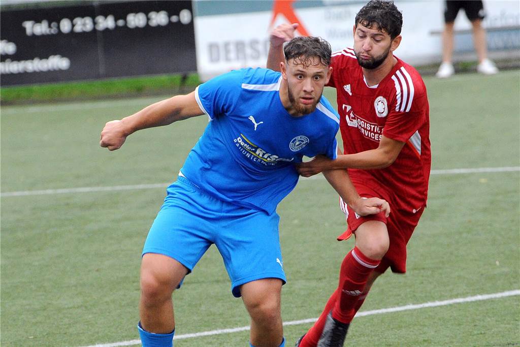 Im ersten Halbfinale der 40. Schwerter Fußball-Stadtmeisterschaft hat der Geisecker SV gegen den VfB Westhofen mit 3:0 gewonnen.