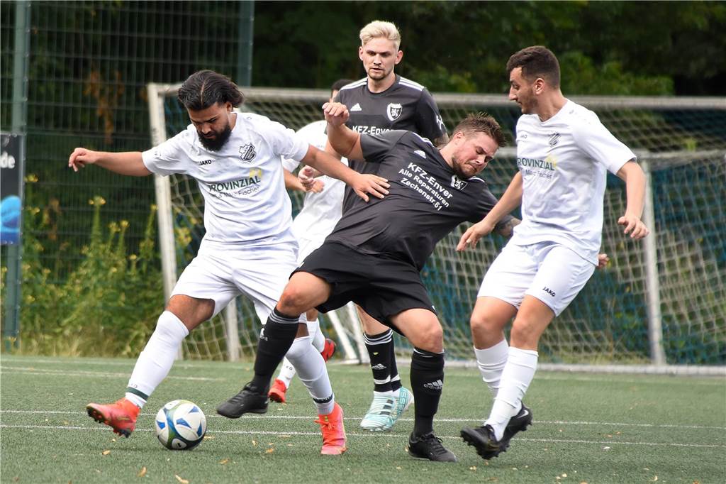 Im ersten Spiel bei der Stadtmeisterschaft musste sich der TuS 05 Sinsen dem SC Marl-Hamm mit 0:3 geschlagen geben. Es kam in dieser Saison nur noch eine weitere Partie dazu.