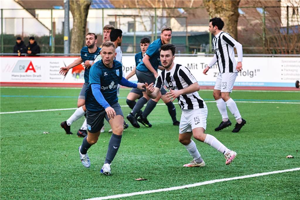 Im ersten Testspiel des Jahres 2023 kam der Westfalenligist Wacker Obercastrop zu einem 1:1 (1:0) gegen den Regionalligisten SG Wattenscheid 09. Kevin Holz hatte auf Vorlage von Elvis Shala zum 1:0 getroffen.