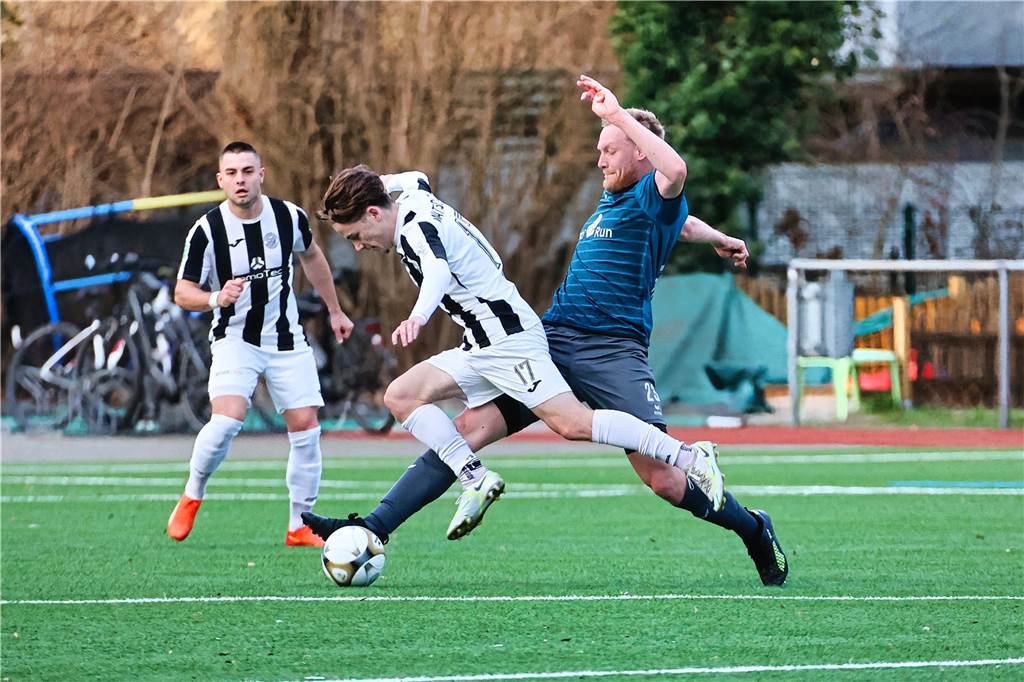 Im ersten Testspiel des Jahres 2023 kam der Westfalenligist Wacker Obercastrop zu einem 1:1 (1:0) gegen den Regionalligisten SG Wattenscheid 09. Kevin Holz hatte auf Vorlage von Elvis Shala zum 1:0 getroffen.