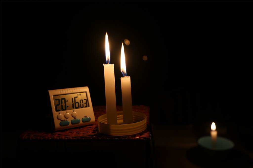 Im Falle eines großflächigen Stromausfalls über mehrere Stunden und Tage gibt es in Heek die Anlaufstelle Kreuzschule. Jeder Bürger sollte aber auch selbst ein paar Vorkehrungen treffen, denn der Notfall-Infopunkt ist keine Betreuungsstelle.