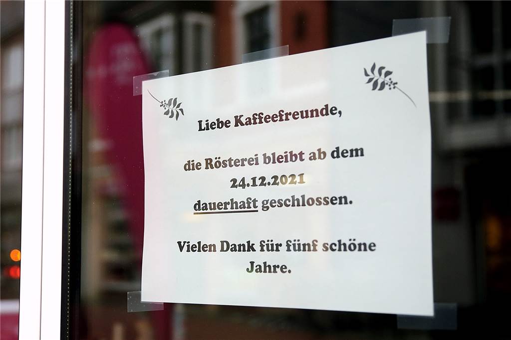 Die Kaffeerösterei Cuhlmann ist geschlossen: Das sind die Gründe Im Fenster hängt ein „Abschiedsbrief“.