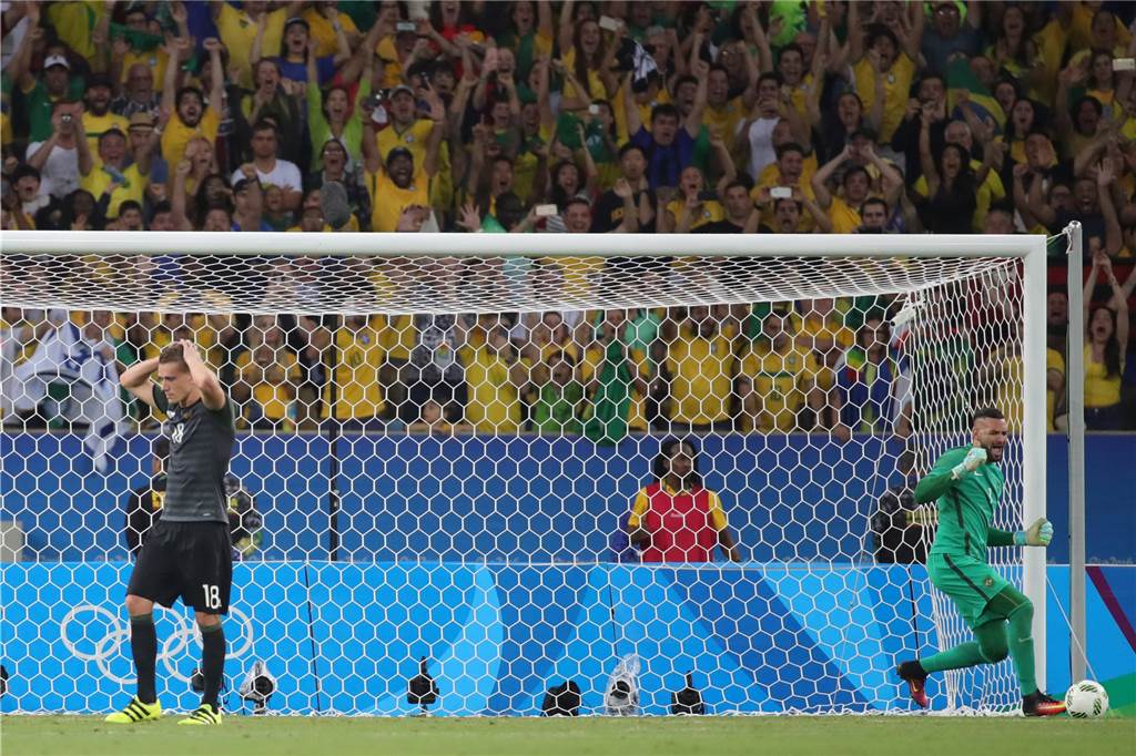Nils Petersen vor Spiel gegen den BVB: Das ist „meine größte Motivation“ Im Finale der Olympischen Spiele verschoss Nils Petersen seinen Elfmeter. Neymar traf danach für Brasilien und sicherte die Goldmedaille für das Gastgeberland.