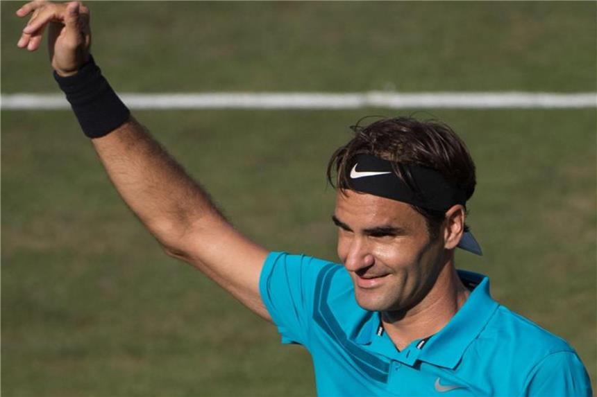 Federers famose Woche in Stuttgart: Erst Nr 1, dann Titel? Im Finale von Stuttgart trifft Roger Federer auf Top-Ten-Spieler Milos Raonic. Foto: Marijan Murat