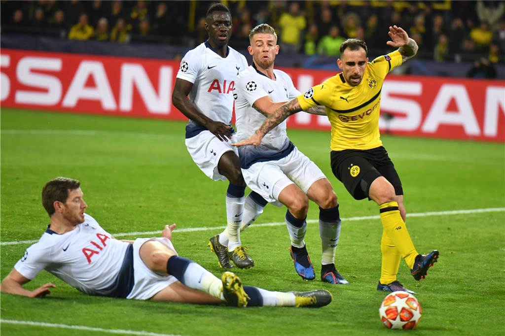 Im gegnerischen Strafraum kaum zu halten: Paco Alcacer.