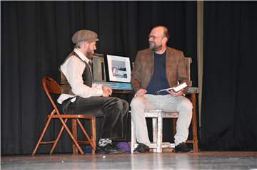 Im Gymnasium Petrinum wurde das Theaterstück „Das Kind von Noah" aufgeführt.