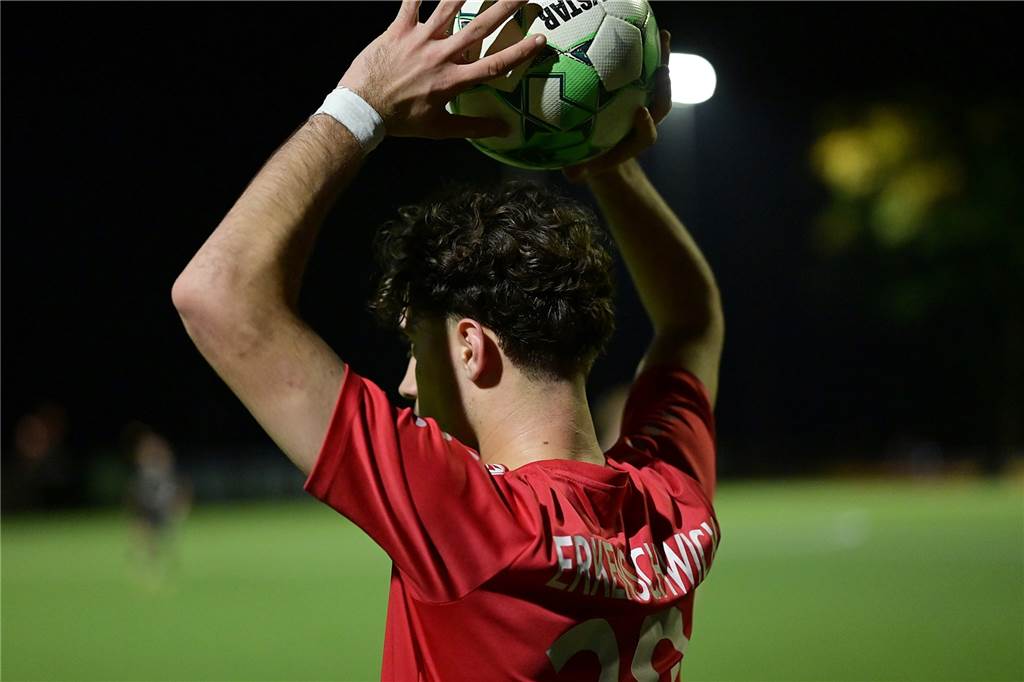 Spvgg. Erkenschwick unterliegt gegen TuS Haltern: Die besten Bilder vom Pokal-Halbfinale Im Halbfinale des Kreispokals standen sich die A-Junioren von Spvgg. Erkenschwick und TuS Haltern auf der Jule-Ludorf-Sportanlage gegenüber. Der Gast setzte sich etwas zu deutlich mit 4:0 durch und zog ins Endspiel ein.
