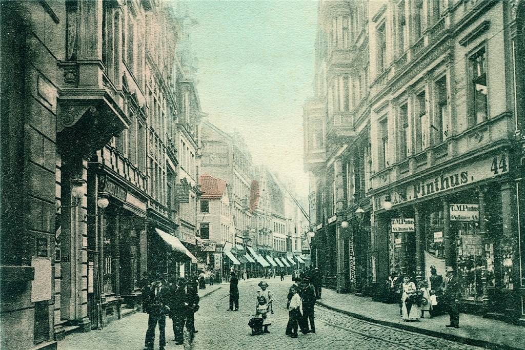 Dortmunder Juden im Holocaust ermordet: Vergessene Briefe erzählen Familiengeschichte Im Haus Brückstraße 44 (rechts) lebte die Familie Dannenbaum.