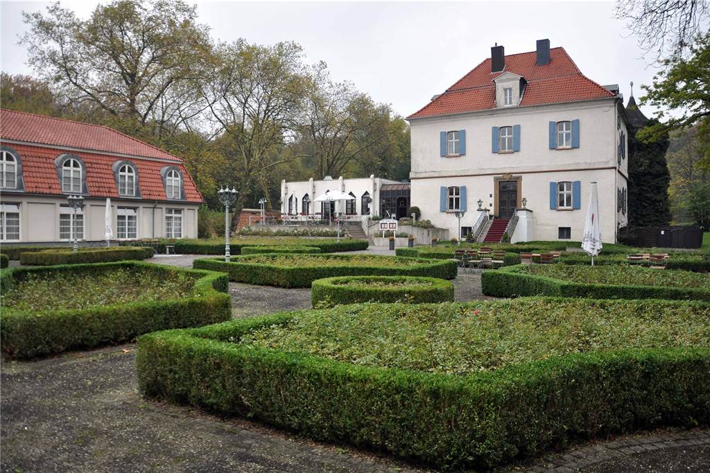 Das Haus Goldschmieding bietet familienfreundliche Küche an - und richtig gute Preise Im Haus Goldschmieding stehen Familien durchaus im Vordergrund. Die Kinder-Karte ist klasse, auch sonst ist viel an Kinder gedacht worden.