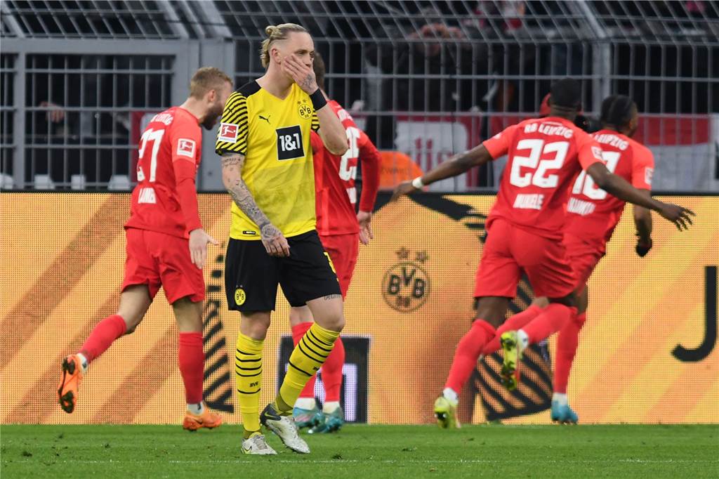 Analyse der Gegentor-Flut: Das ist die größte Schwachstelle des BVB Im Heimspiel gegen Leipzig kassierte der BVB vier Gegentreffer.
