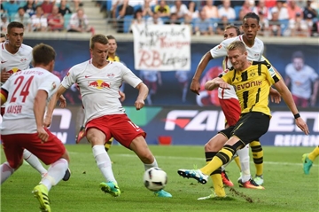 Im Hinspiel vergab Andre Schürrle (r.) eine große Chance, der BVB unterlag mit 0:1.