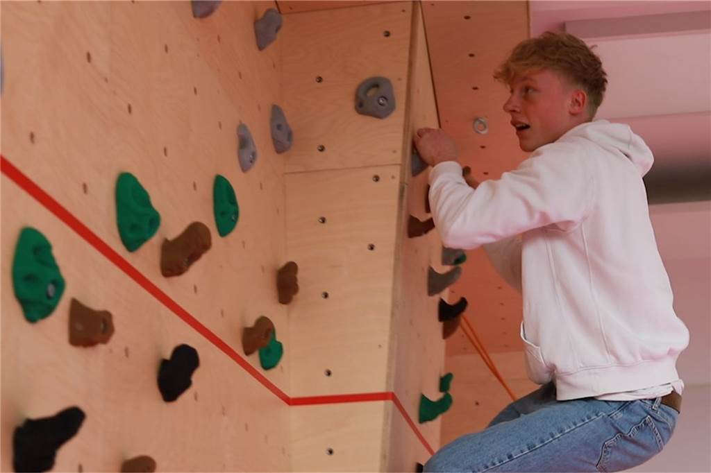Treffpunkt Altstadt wieder geöffnet: Comeback nach vier Jahren Umbau Im Innenbereich gibt es eine neue Boulder-Wand.