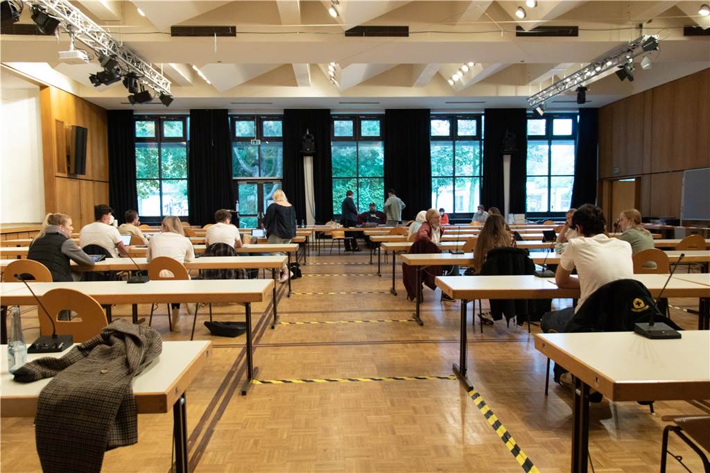 Neuwahlen beim You.Pa: Eine spannende Zeit liegt zurück Im Jugendparlament haben junge Menschen die Möglichkeit, aktiv Einfluss auf das Stadtgeschehen zu nehmen.