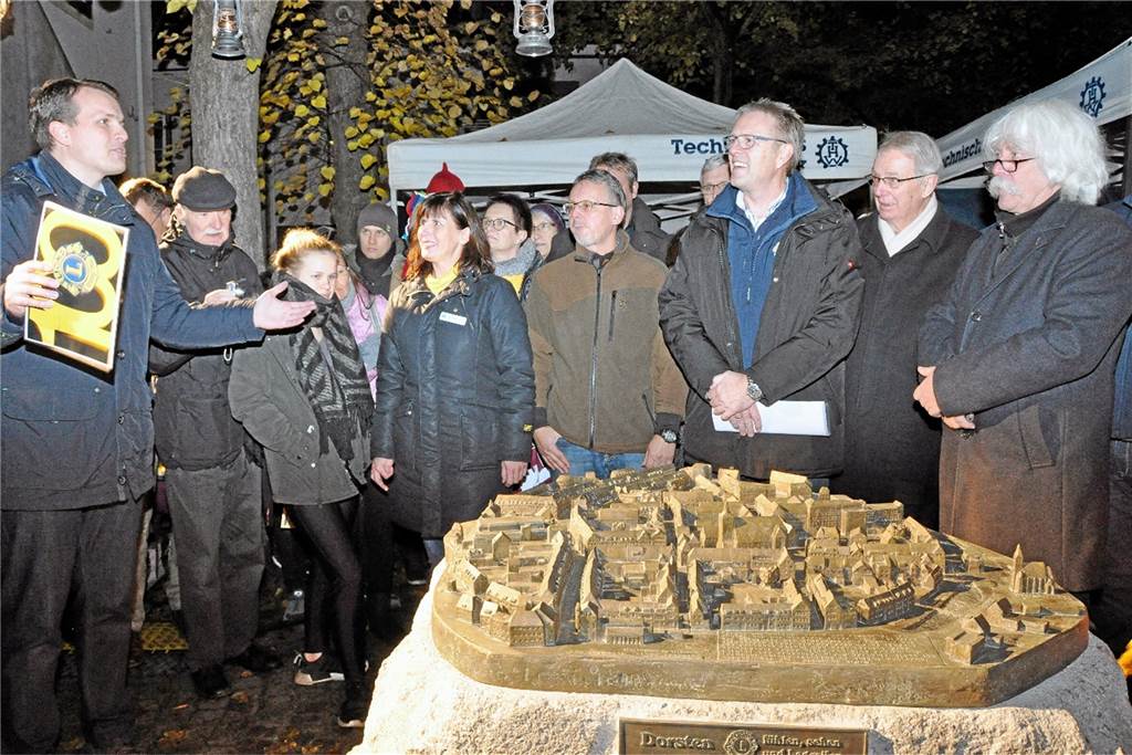 Stadtmodell der Altstadt abgebaut und an einen neuen Ort versetzt Im Juli 2017 war das Kunstwerk feierlich enthüllt worden.