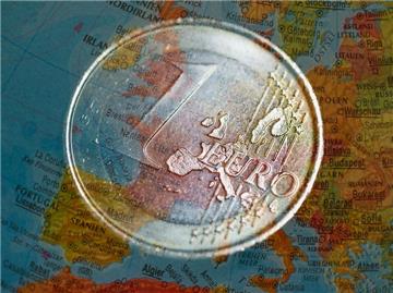 Im Kampf gegen die Eurokrise startet eine wichtige Woche. Als erstes wurde der dauerhafte Rettungsschirm ESM gegründet. Foto: Patrick Pleul