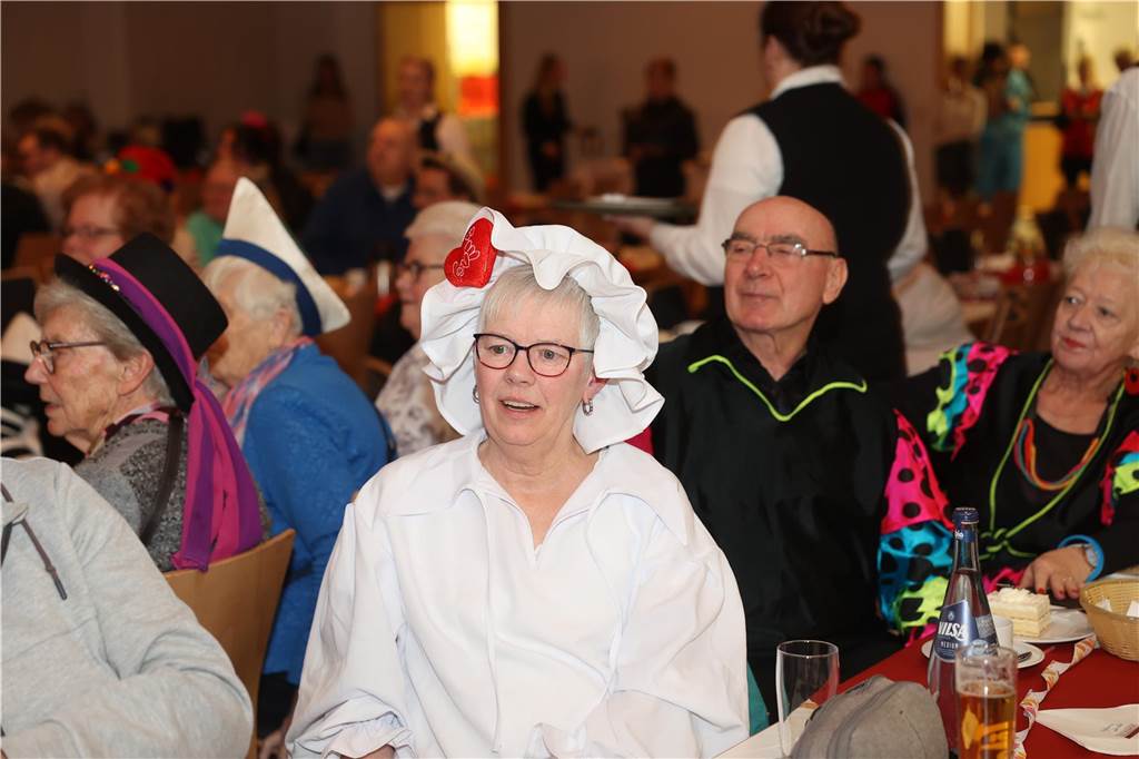 Im Kolpingsaal wurde am Samstag (15. Februar) der Werner "Karneval mit Kaffeeklatsch" gefeiert.