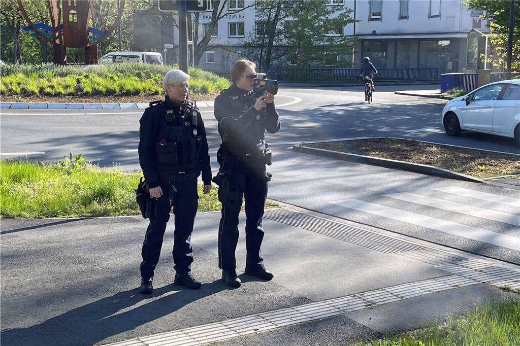 Tempo-Kontrolle auf der Münsterstraße: „Ergebnis ist erschreckend“ Im kontrollierten Bereich der Münsterstraße gilt Tempo 30.