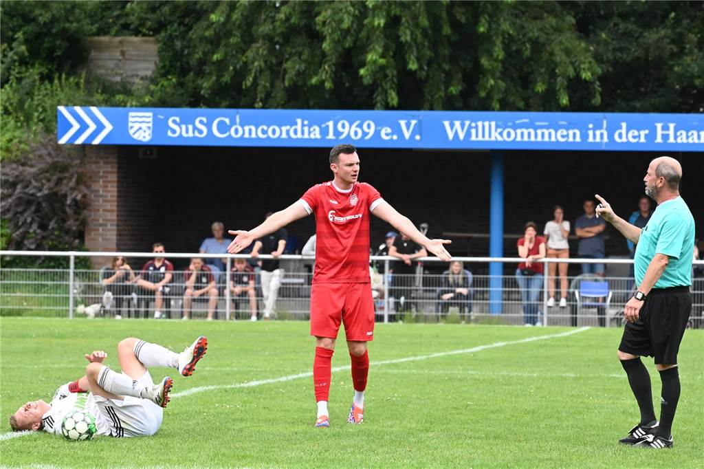 Aufstiegstrainer des SV Lembeck über die Kreisliga A1 : „BVH und Gahlen sind die Topfavoriten“ Im Kreispokalspiel gegen Lippramsdorf klappte weder bei Lucas Mann noch bei Concordia Flaesheim viel, das Team von Michael Onnebrink gehört aufgrund der vergangenen Saison in der A2 dennoch zum erweiterten Favoritenkreis in der Kreisliga A1.