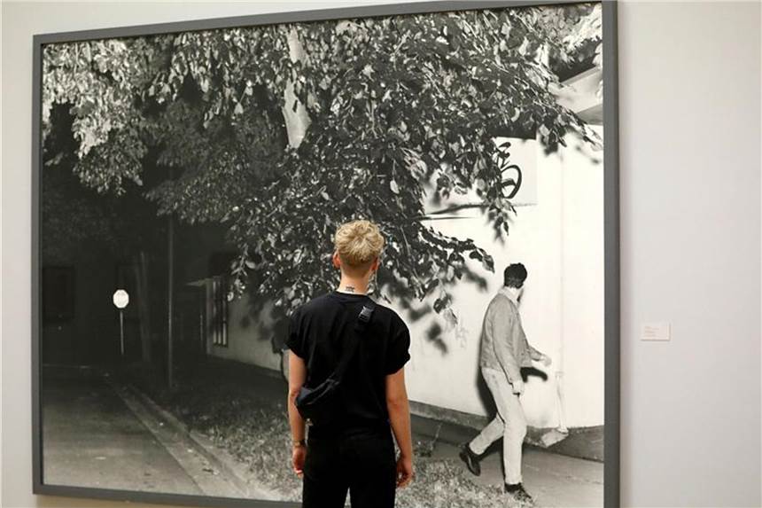 Große Ausstellung rund ums „Flanieren“ in Bonn zu sehen Im Kunstmuseum Bonn ist vom 20. September 2018 bis 13. Januar 2019 die Ausstellung „Der Flaneur“ zu sehen. Foto: Oliver Berg