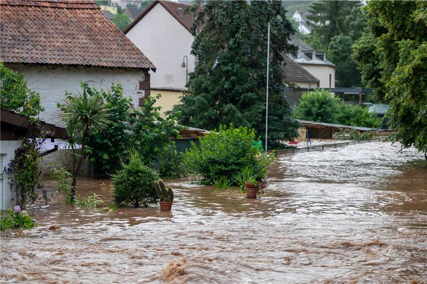 Vier Tote nach Unwetter in der Eifel - über 30 Menschen vermisst Im Landkreis Ahrweiler meldet die Polizei nach Überflutungen vier Tote.